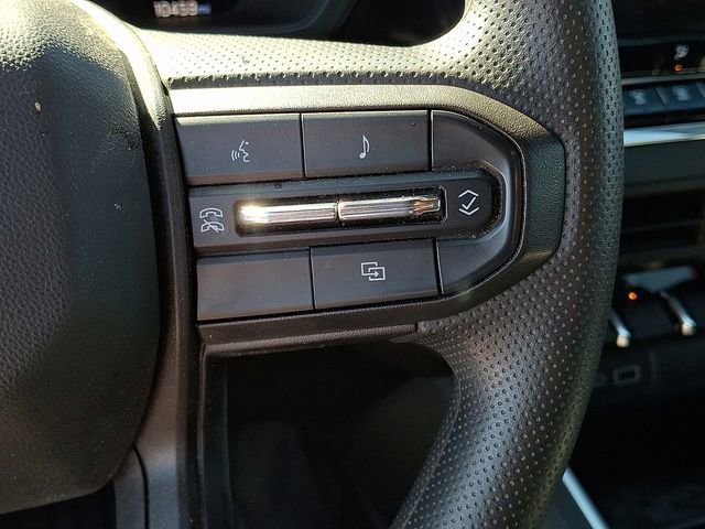 Used 2025 Chevrolet Colorado Trail Boss image 18