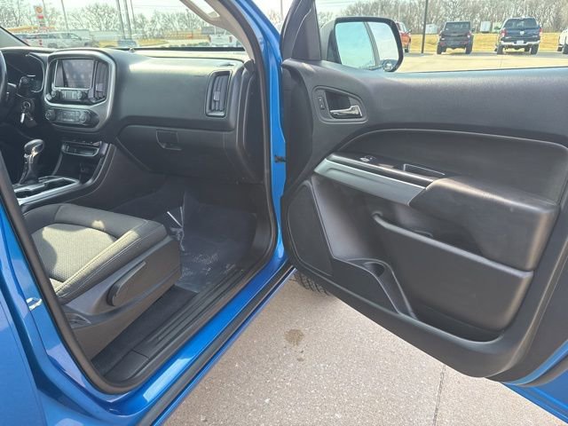 Used 2022 Chevrolet Colorado LT AWD/4WD image 47