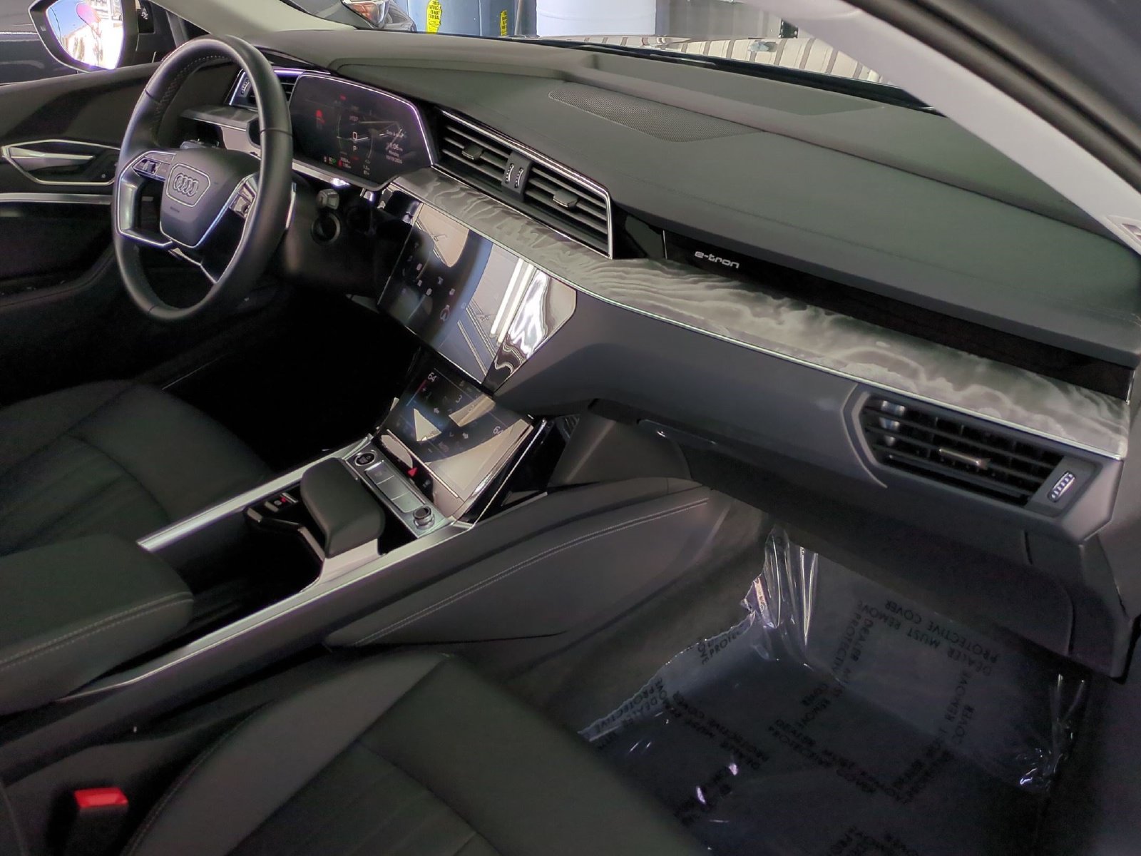 Used 2024 Audi Q8 e-tron Premium Plus w/ Premium Plus Package AWD/4WD image 21