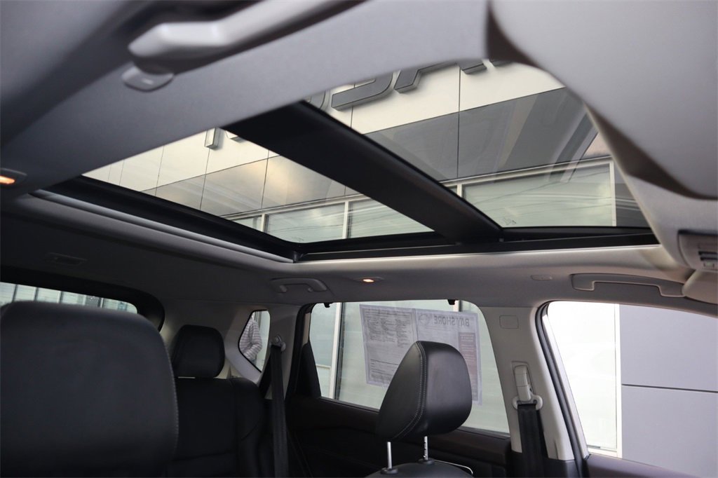 Certified 2022 Nissan Rogue Platinum w/ Head-Up Display Package image 30