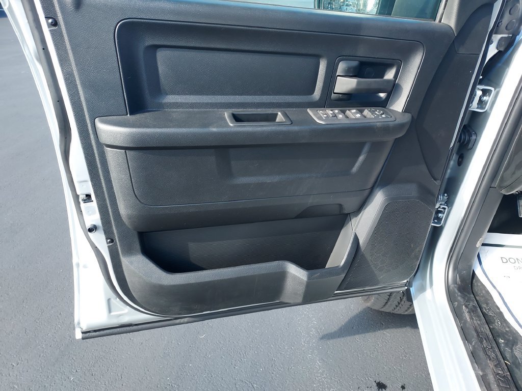 New 2027 RAM 3500 Tradesman AWD/4WD image 12