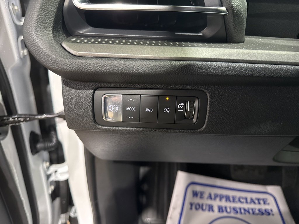 New 2026 Chevrolet Traverse LT w/ Midnight/Sport Edition image 21