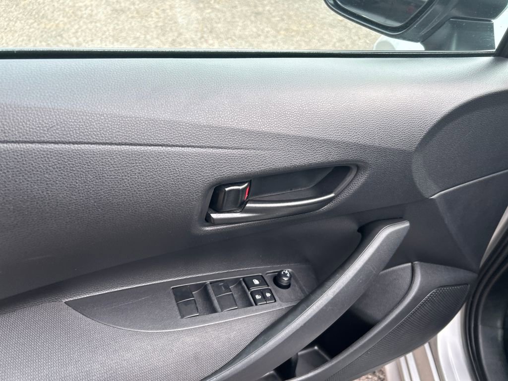 Used 2023 Toyota Corolla LE image 13