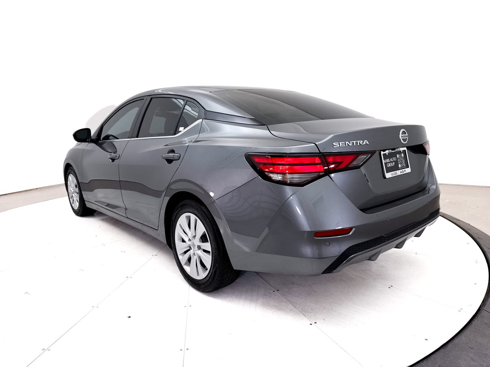 Used 2023 Nissan Sentra S FWD image 13