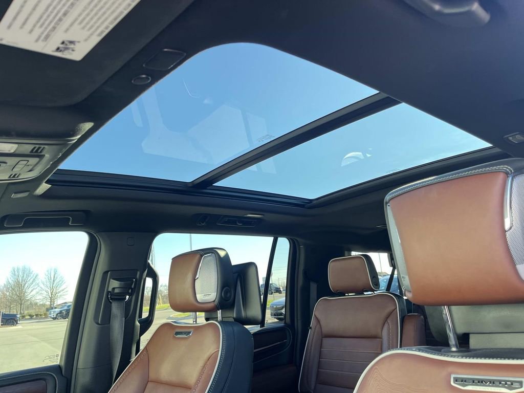 Used 2024 GMC Yukon XL Denali Ultimate image 29