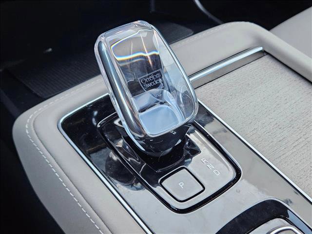 Certified 2026 Volvo XC90 B6 Plus w/ Protection Package image 14