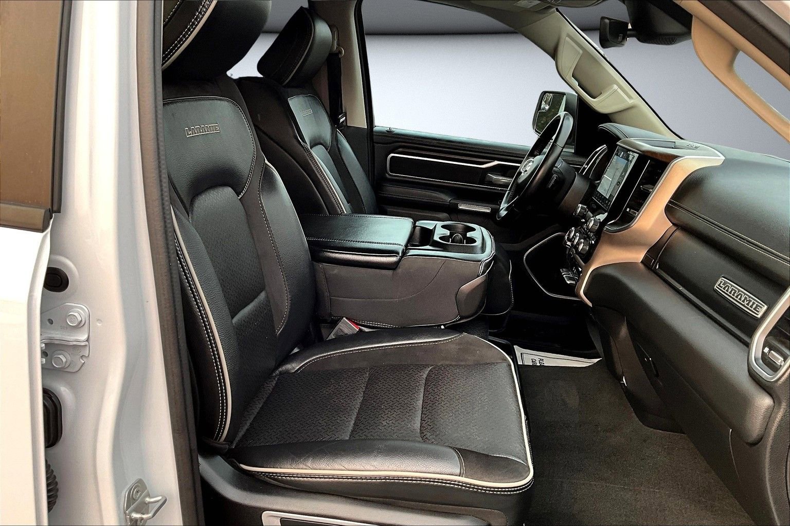 Used 2022 RAM 1500 Laramie image 30