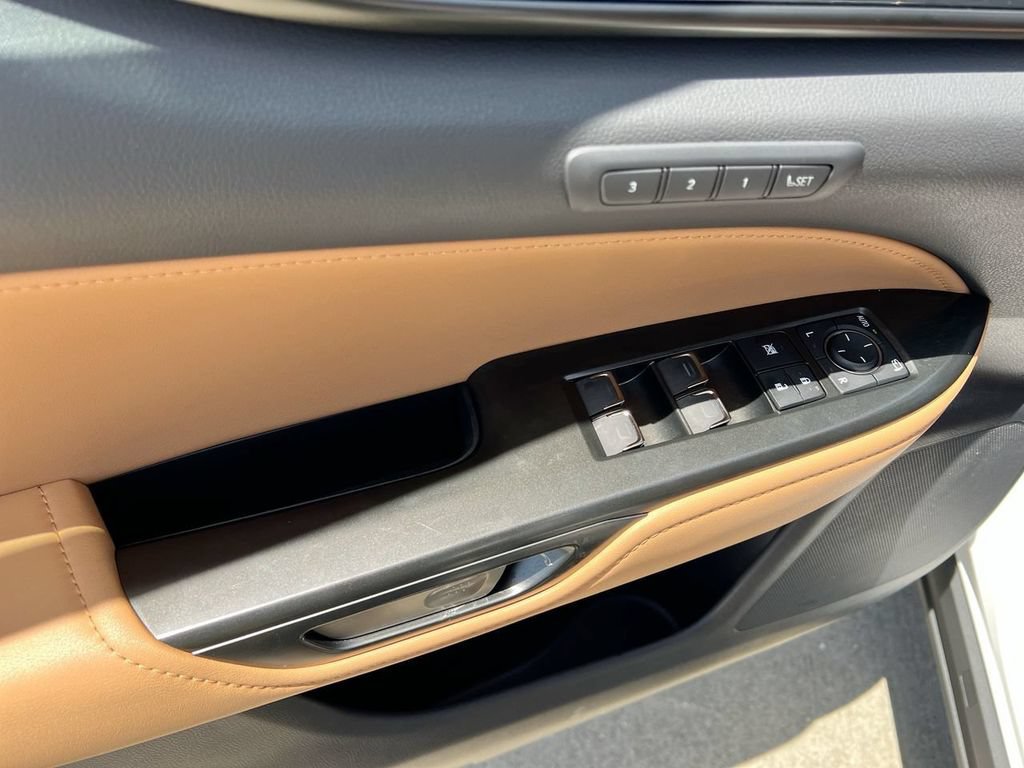 Certified 2025 Lexus NX 350h AWD w/ Accessory Package (Z2) image 11