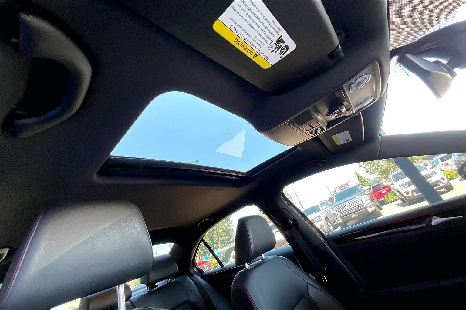 Used 2017 Volkswagen Jetta GLI FWD image 22