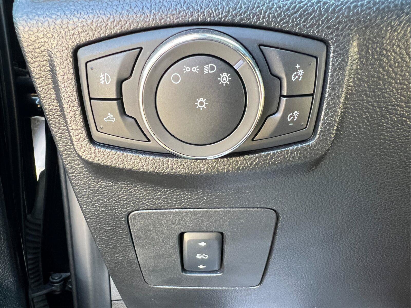 Used 2017 Ford F150 Lariat RWD image 40