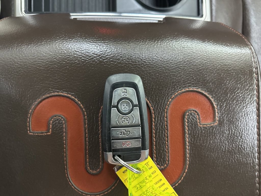Used 2017 Ford F350 King Ranch w/ King Ranch Ultimate Package AWD/4WD image 35