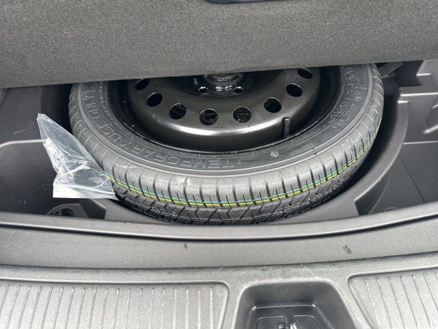 Used 2025 Buick Envision Preferred image 51