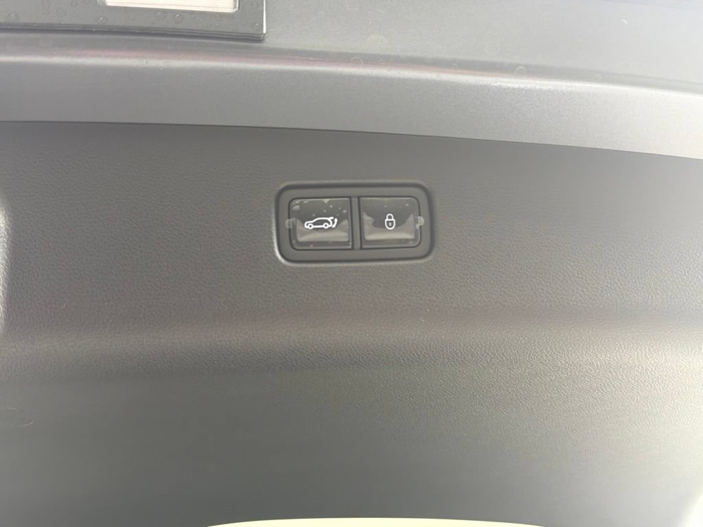 New 2027 Genesis GV70 2.5T Select AWD/4WD image 28