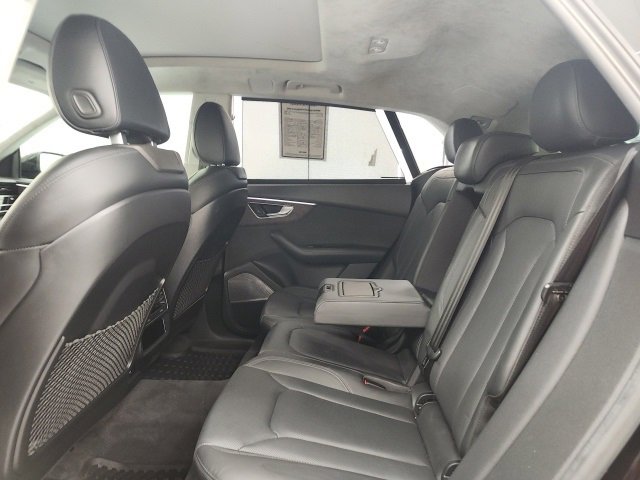 Used 2019 Audi Q8 Prestige image 38
