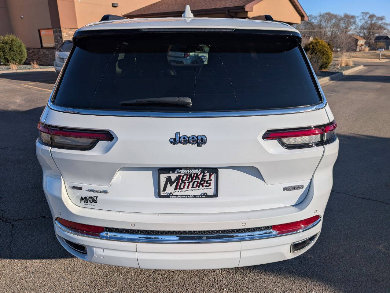 Used 2023 Jeep Grand Cherokee L Overland AWD/4WD image 8