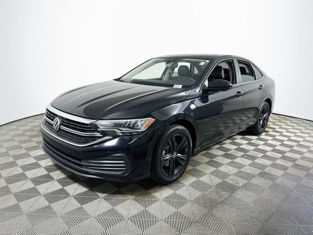 Used 2023 Volkswagen Jetta SE FWD image 7