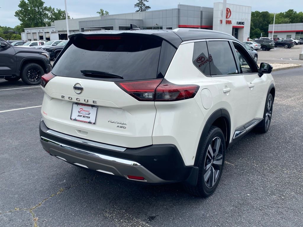 Used 2021 Nissan Rogue Platinum AWD/4WD image 13