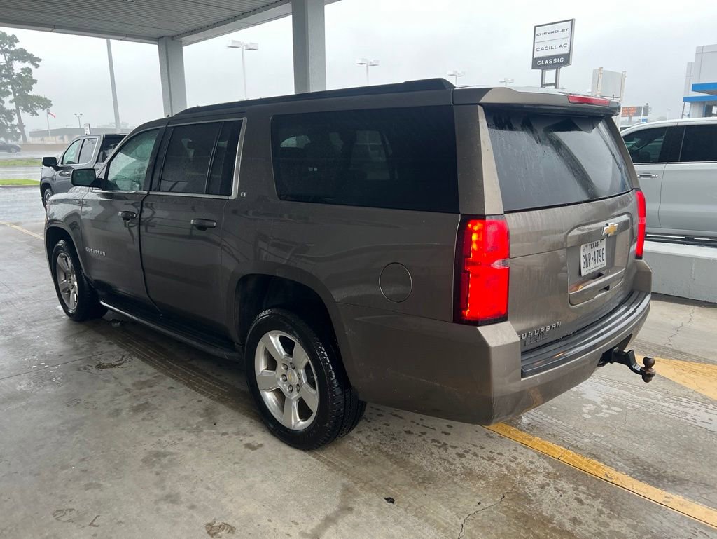 Used 2015 Chevrolet Suburban LT RWD image 3