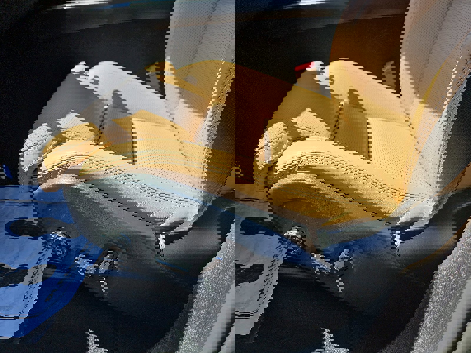 Used 2023 Volvo XC60 B5 Ultimate w/ Protection Package Premier FWD image 30