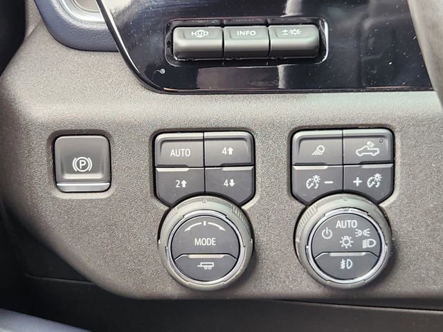 Certified 2025 Chevrolet Silverado 1500 High Country w/ Technology Package AWD/4WD image 16