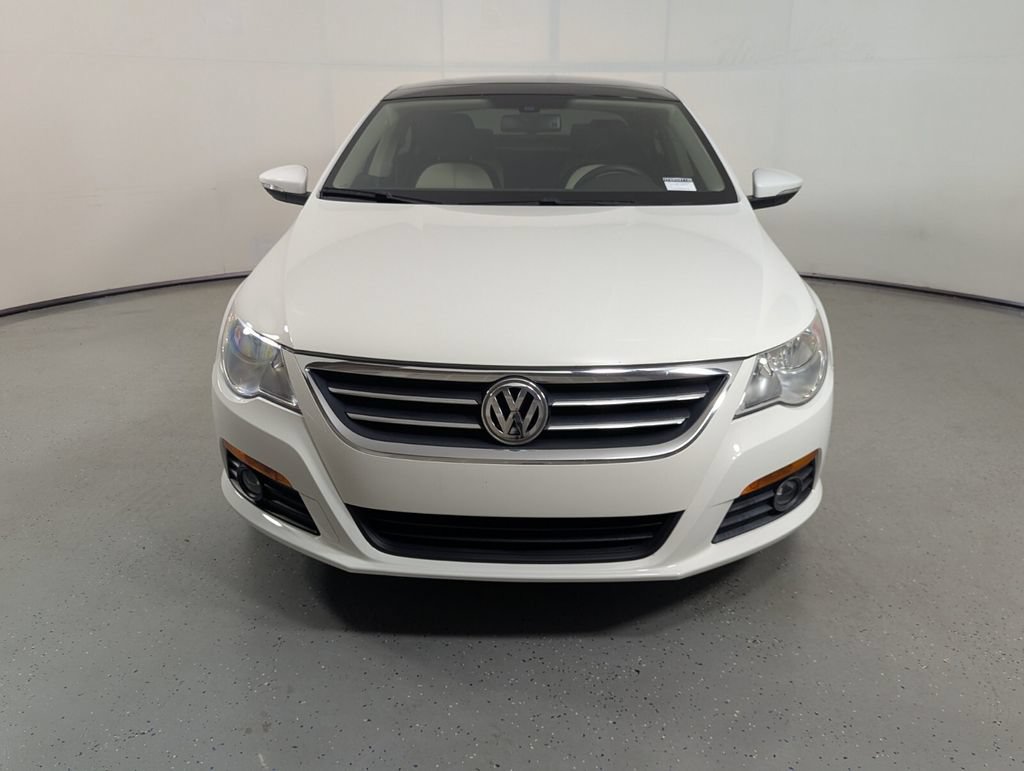 Used 2012 Volkswagen CC Lux FWD image 2