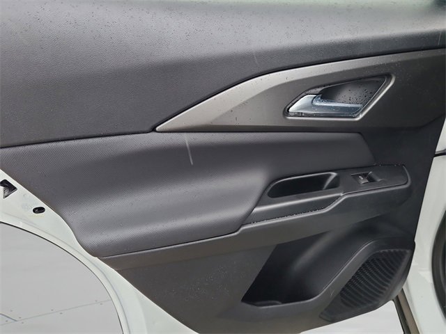 New 2026 Chevrolet Equinox EV LT image 17