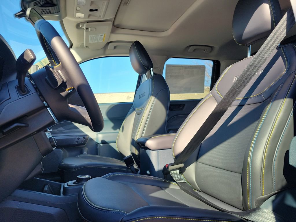 New 2026 Ford Maverick Lobo image 17