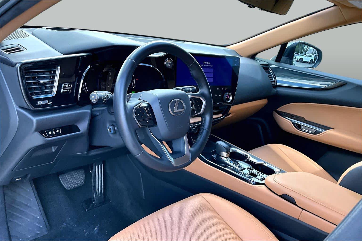 Used 2024 Lexus NX 350h AWD image 18