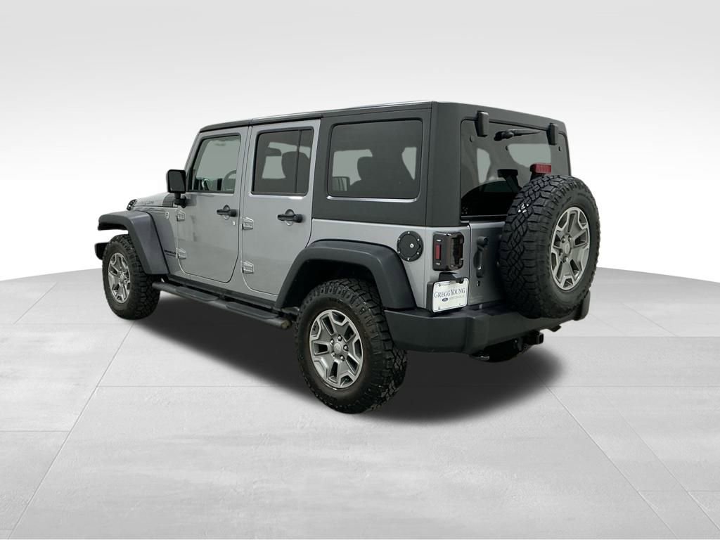 Used 2016 Jeep Wrangler Unlimited Rubicon w/ Connectivity Group image 3