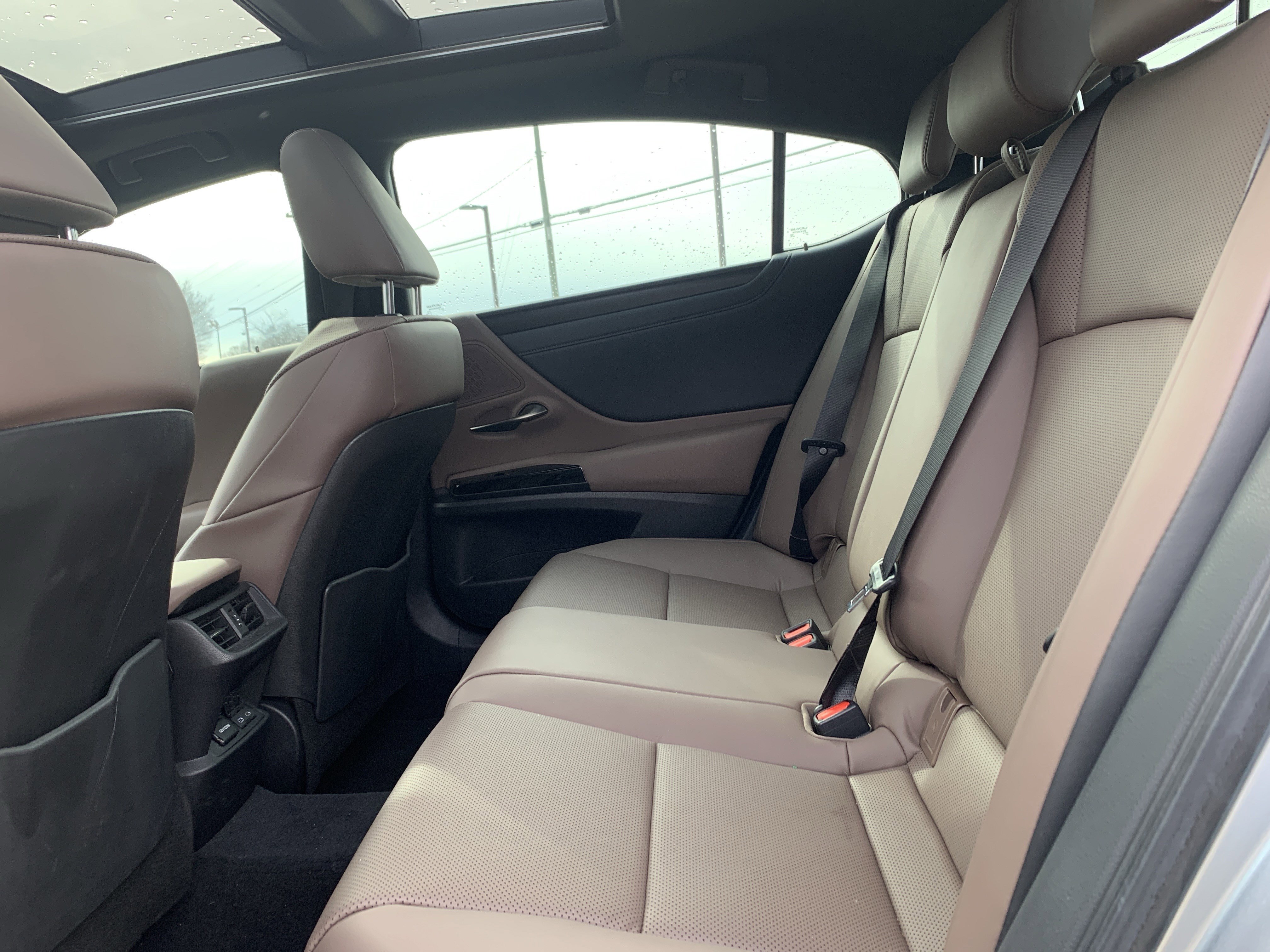 Certified 2025 Lexus ES 350 w/ Premium Package image 31