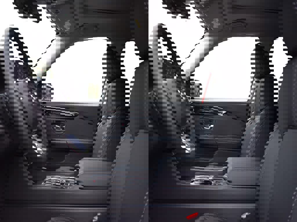 New 2025 Honda Pilot Touring image 10