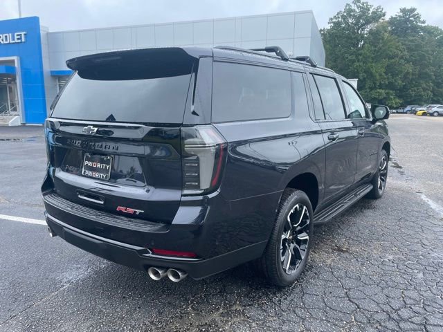 New 2025 Chevrolet Suburban RST w/ Comfort Package image 4