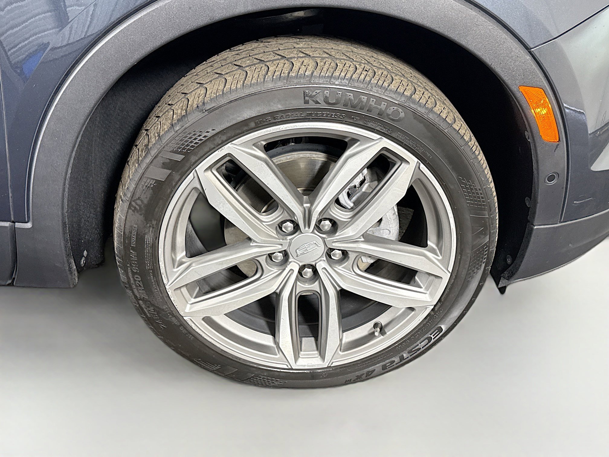 Used 2020 Cadillac XT4 Sport w/ Enhanced Visibility Package image 32