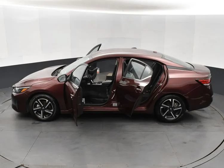 Used 2025 Nissan Sentra SV FWD image 7