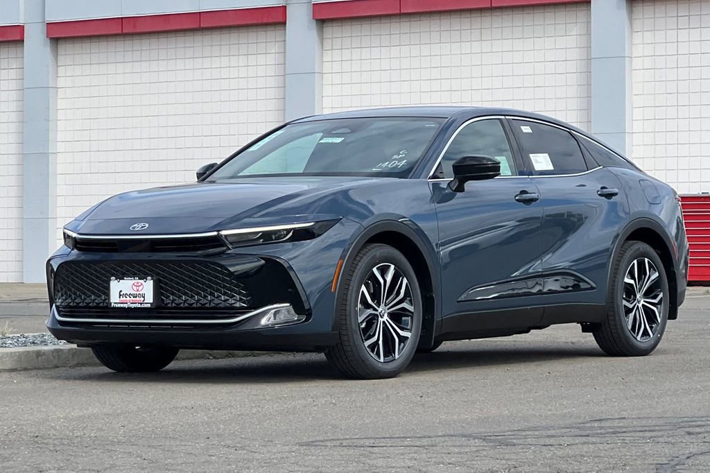 New 2026 Toyota Crown XLE image 8