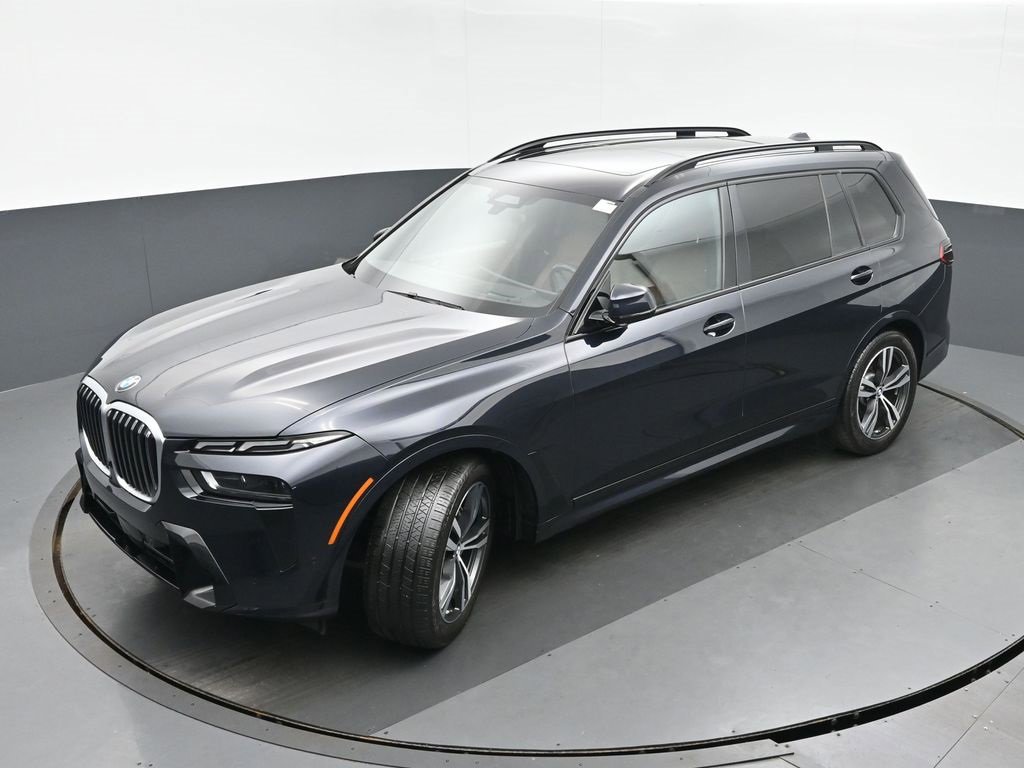 Used 2023 BMW X7 xDrive40i w/ Executive Package image 37
