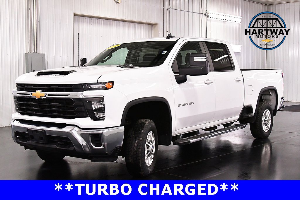 Used 2024 Chevrolet Silverado 2500 LT image 3