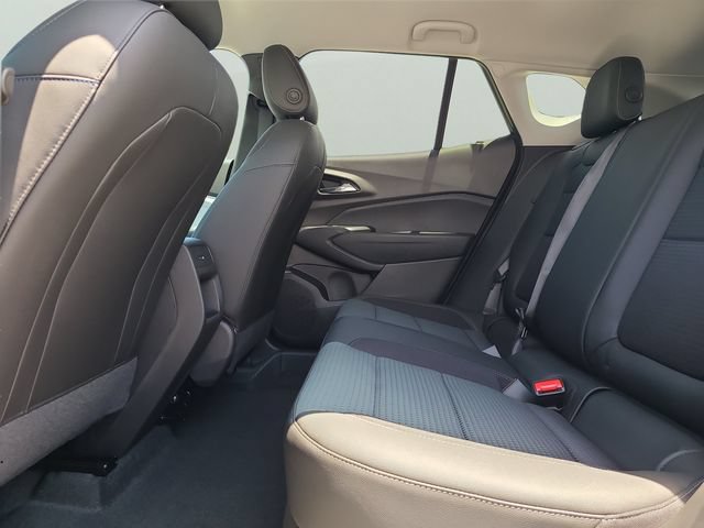 New 2026 Chevrolet Trax LT w/ Midnight Edition FWD image 10