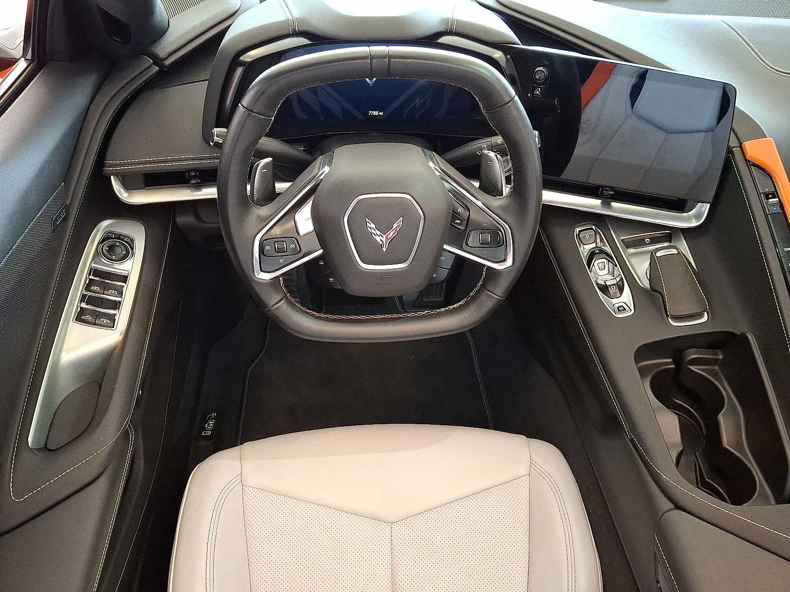 Used 2022 Chevrolet Corvette Stingray Convertible w/ 1LT RWD image 11