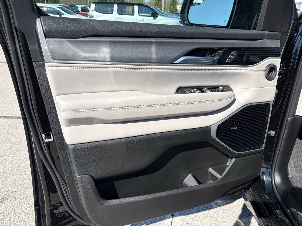 New 2026 Jeep Grand Wagoneer Limited image 8