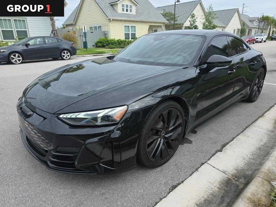 Used 2024 Audi e-tron GT Prestige AWD/4WD image 1