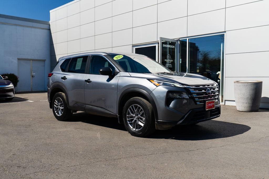 Certified 2025 Nissan Rogue S image 28
