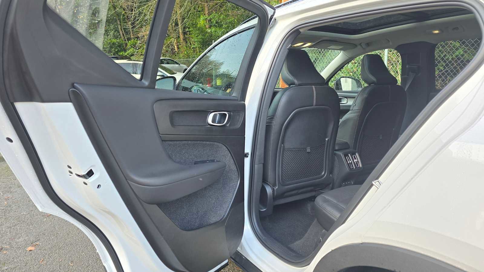 Used 2023 Volvo XC40 B5 Plus w/ Driver Assist Package image 14