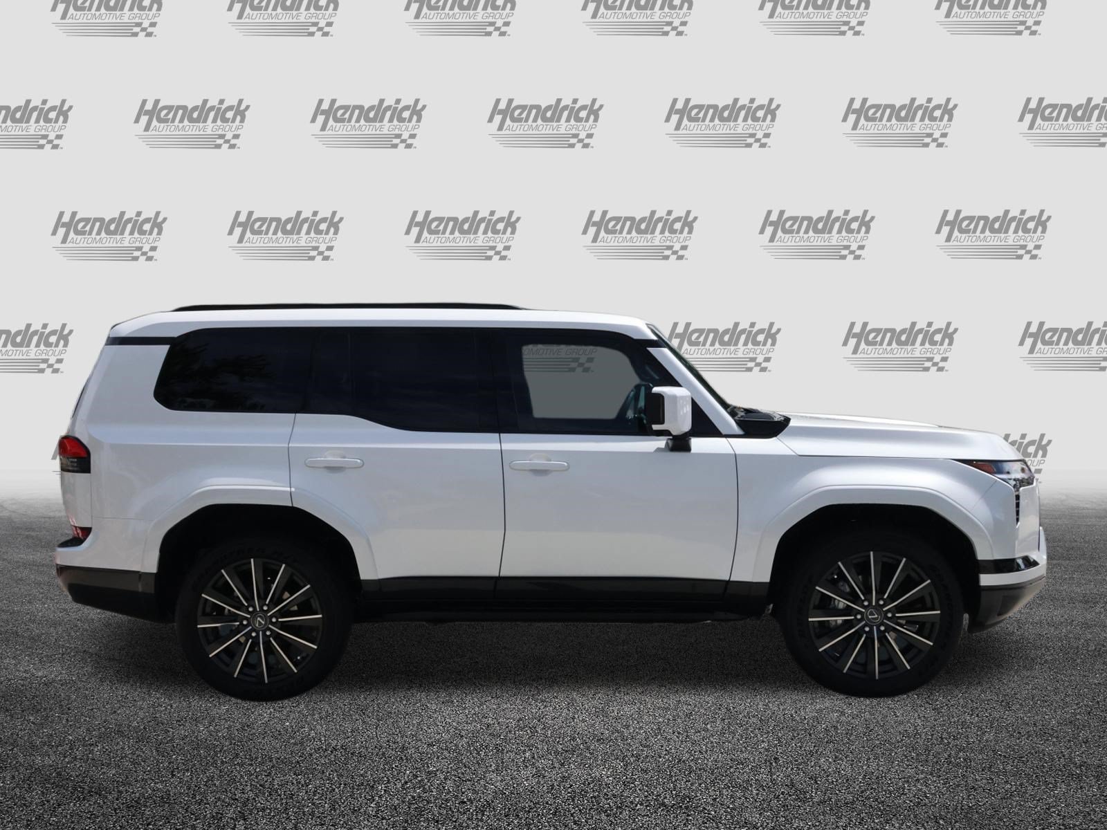Certified 2026 Lexus GX 550 w/ Accessory Package (2T) AWD/4WD image 10