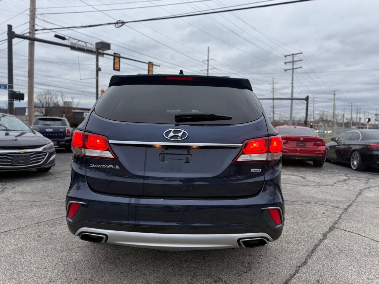 Used 2017 Hyundai Santa Fe SE image 4