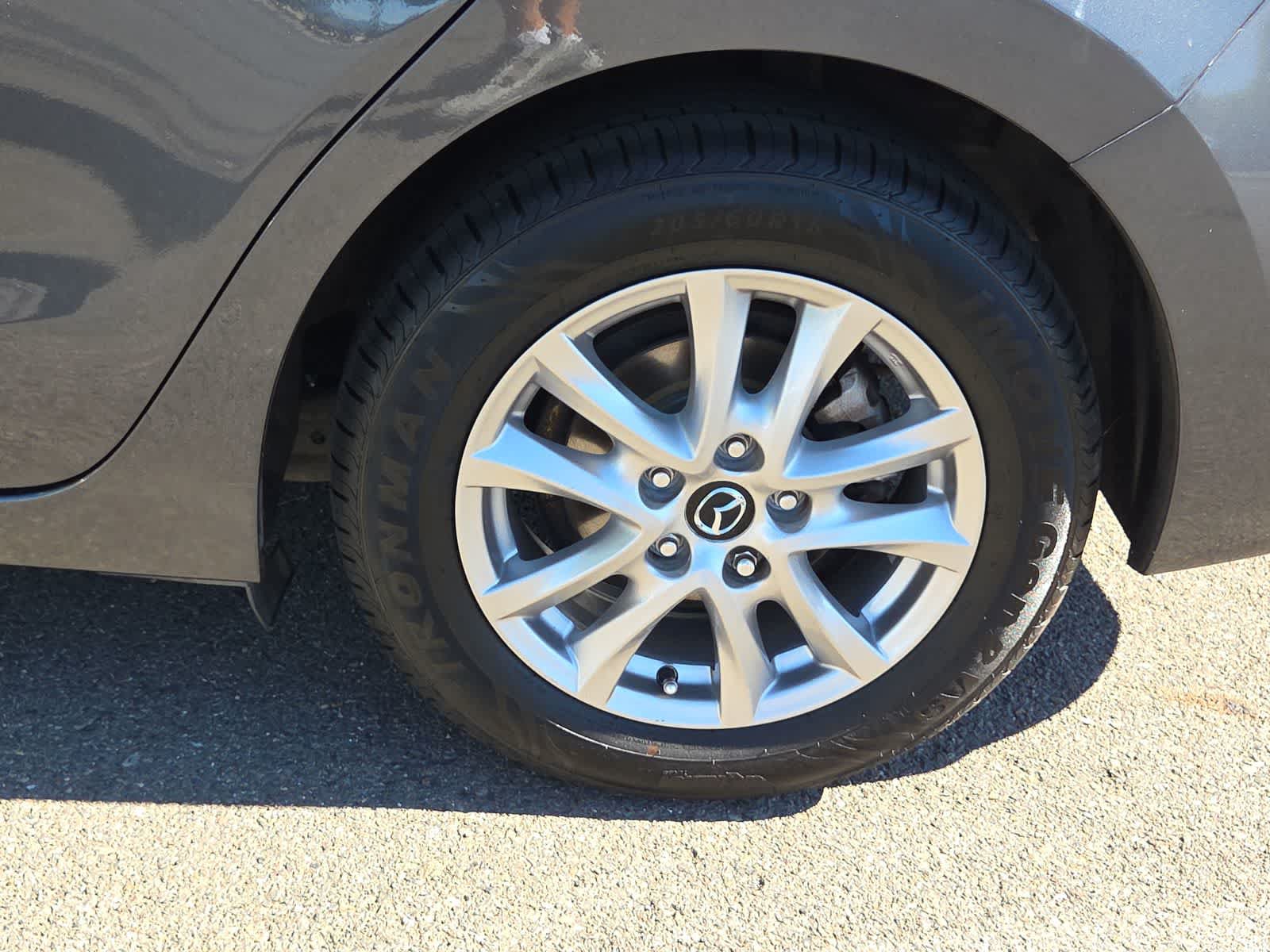 Used 2015 MAZDA MAZDA3 i Grand Touring FWD image 16