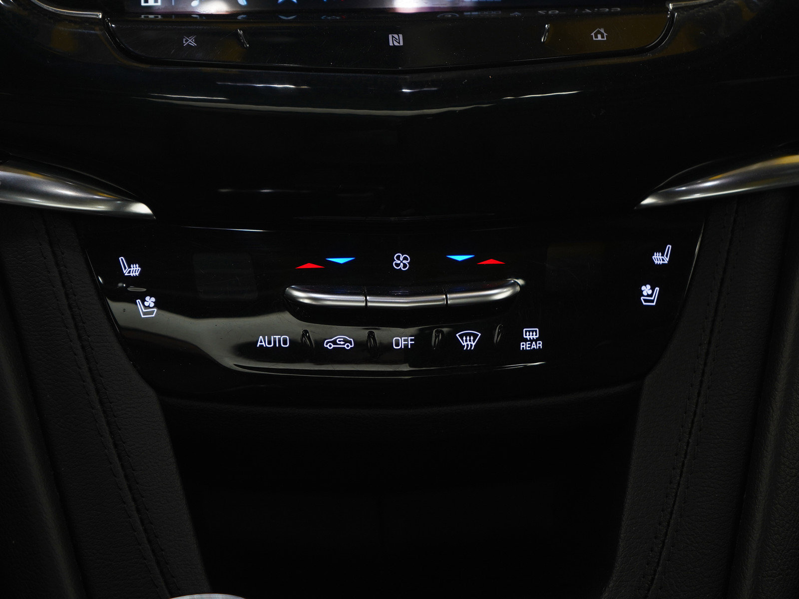 Used 2021 Cadillac XT6 Sport image 22