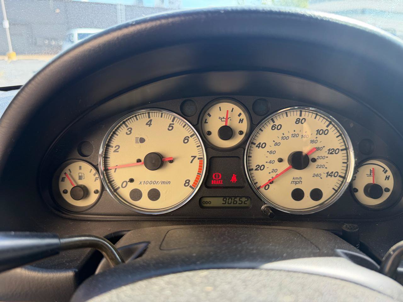 Used 2001 MAZDA MX-5 Miata RWD image 13