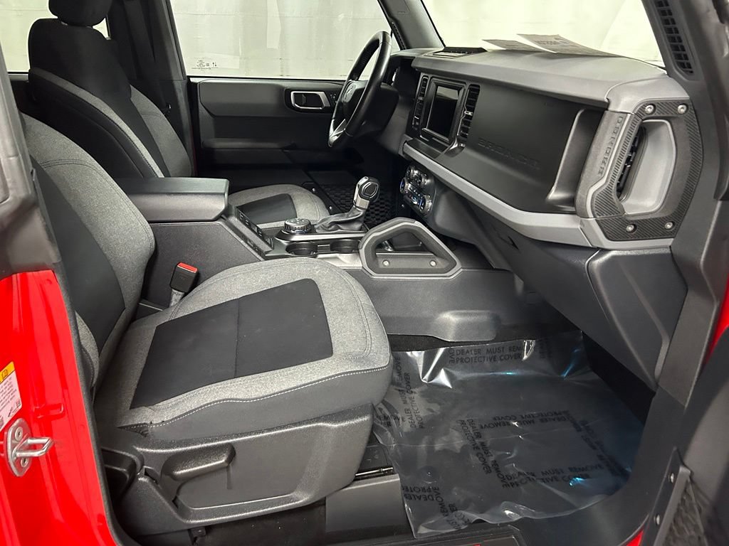 Used 2022 Ford Bronco Big Bend w/ Sasquatch Package AWD/4WD image 13