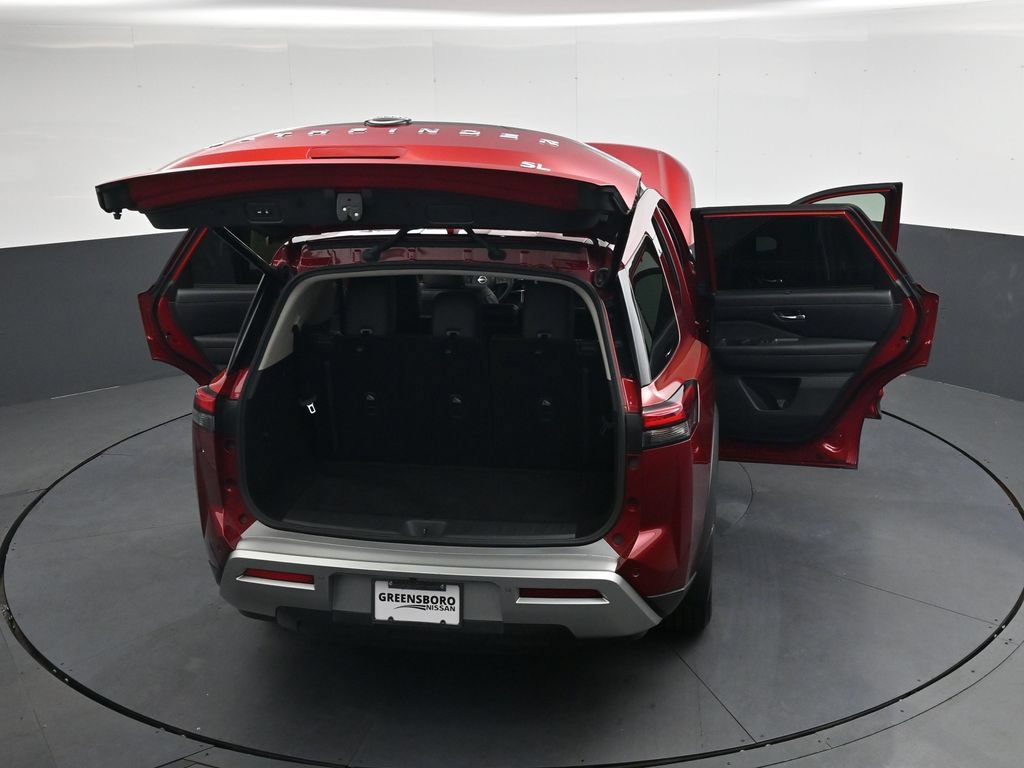 Used 2023 Nissan Pathfinder SL FWD image 44